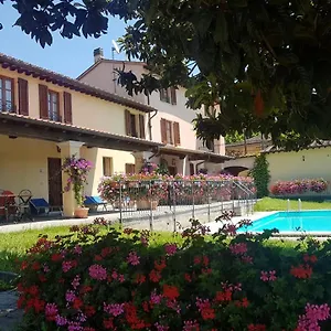 Il Vigneto Aparthotel Lari